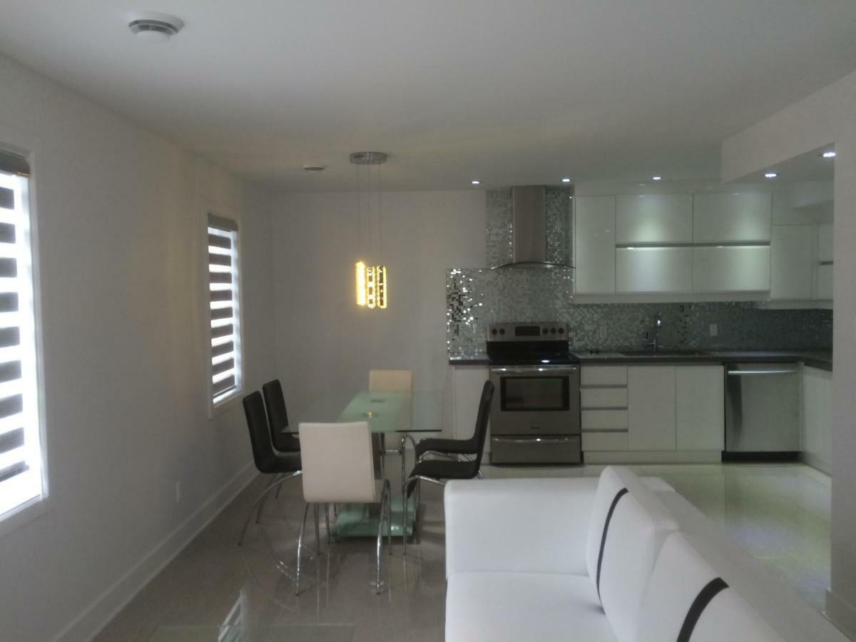Luxury Two Story Villa Unit A 拉瓦尔 外观 照片