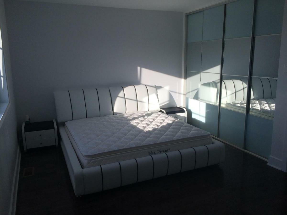 Luxury Two Story Villa Unit A 拉瓦尔 外观 照片
